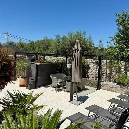- Therapy Apartment Bajcici